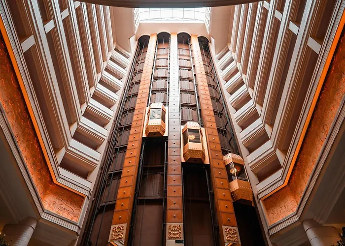 The Emerald Ratchada Hotel 5*