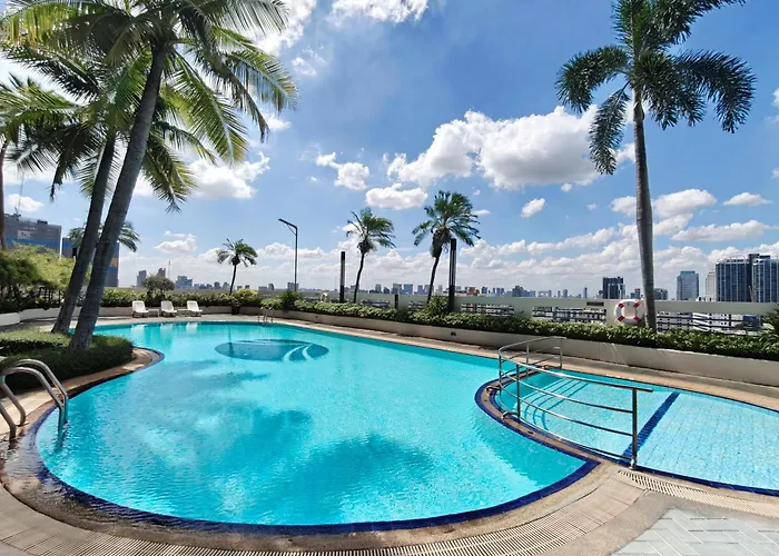 Hotel The Emerald Ratchada 5*