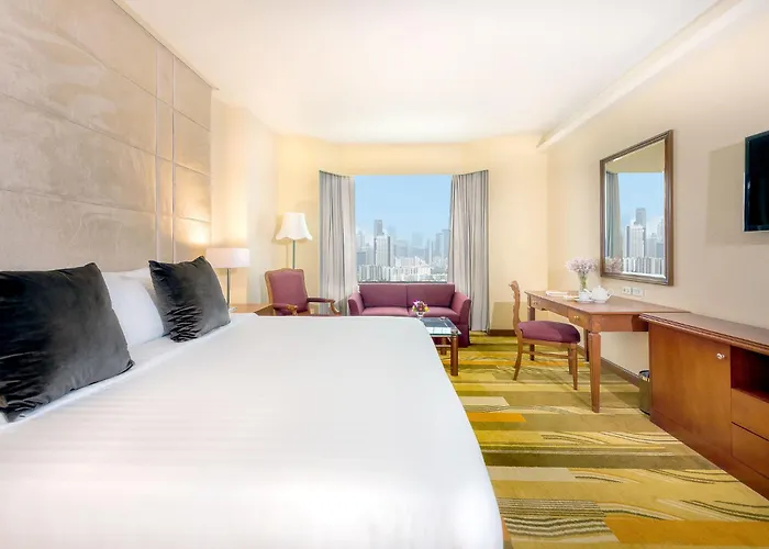Hotel The Emerald Ratchada 5*