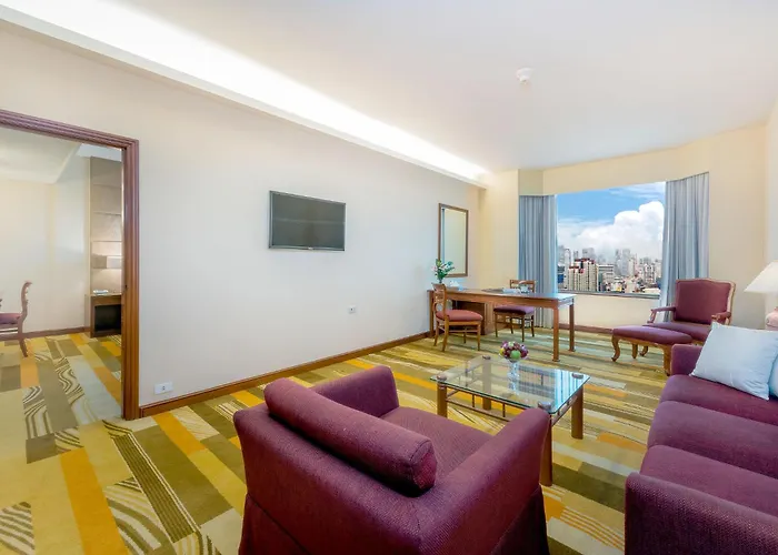 The Emerald Ratchada Hotel 5*