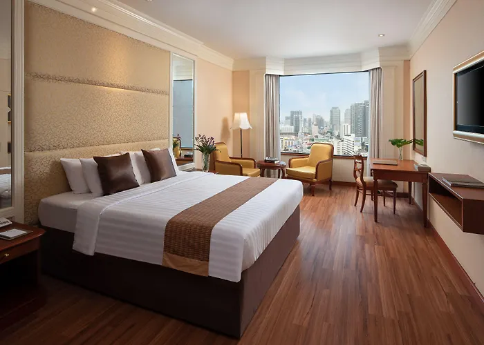 Hotel The Emerald Ratchada 5*