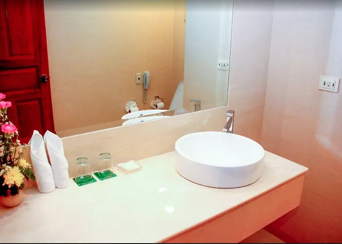 The Emerald Ratchada Hotel 5*