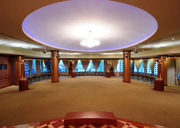 Hotel The Emerald Ratchada 5*